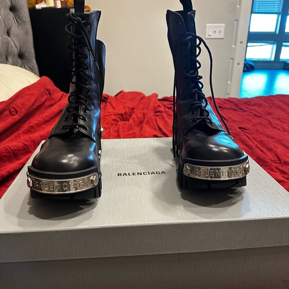 Balenciaga Black Bulldozer Lace Booti - Picture 4 of 6